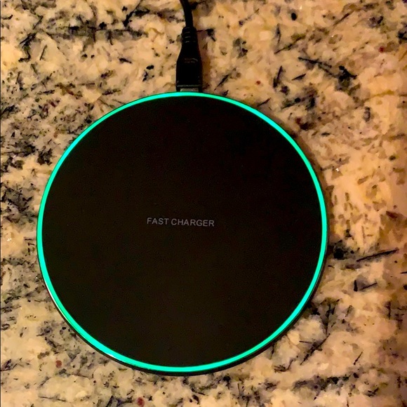 Brand new Wireless charging pad!! - Picture 2 of 7